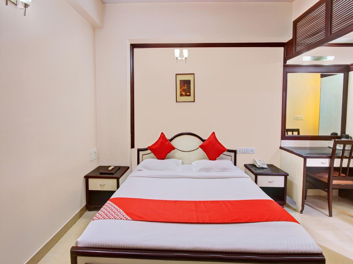 Oyo 11390 Vaibhav Residency Otel Bangalore Dış mekan fotoğraf