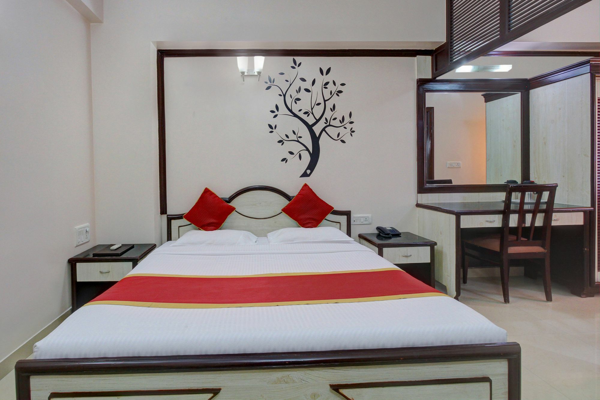 Oyo 11390 Vaibhav Residency Otel Bangalore Dış mekan fotoğraf